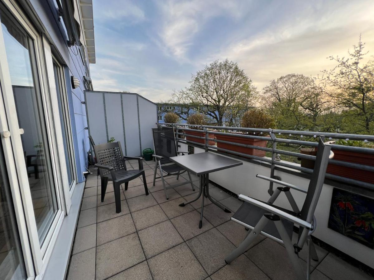 Maisonette Penthouse Fuer 8 Personen By Rabe - Free Netflix & Kostenloser Parkplatz & Grosse Terrasse Karlsruhe Dış mekan fotoğraf