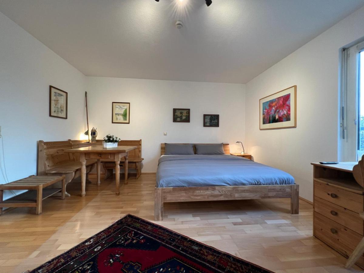 Maisonette Penthouse Fuer 8 Personen By Rabe - Free Netflix & Kostenloser Parkplatz & Grosse Terrasse Karlsruhe Dış mekan fotoğraf