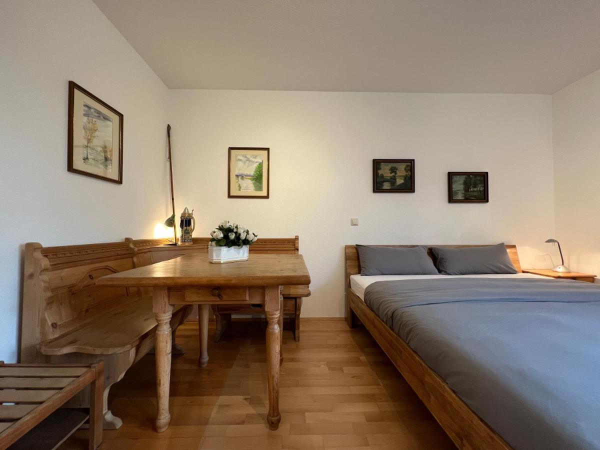 Maisonette Penthouse Fuer 8 Personen By Rabe - Free Netflix & Kostenloser Parkplatz & Grosse Terrasse Karlsruhe Dış mekan fotoğraf