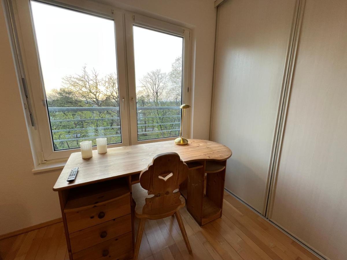 Maisonette Penthouse Fuer 8 Personen By Rabe - Free Netflix & Kostenloser Parkplatz & Grosse Terrasse Karlsruhe Dış mekan fotoğraf